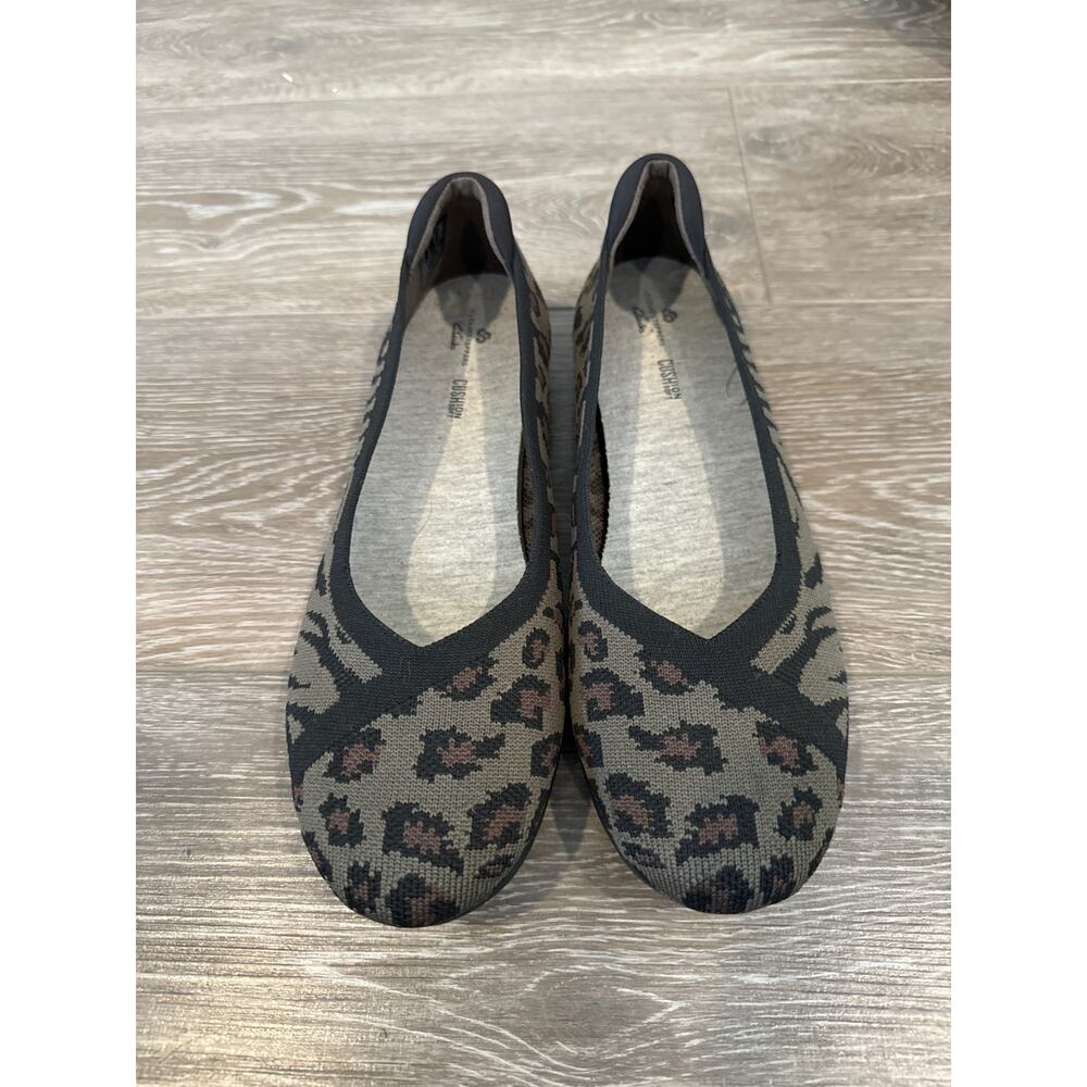 Clarks Cloudsteppers Womens Slip On Loafers Dark Olive Cheetah‎ Print Size 9M